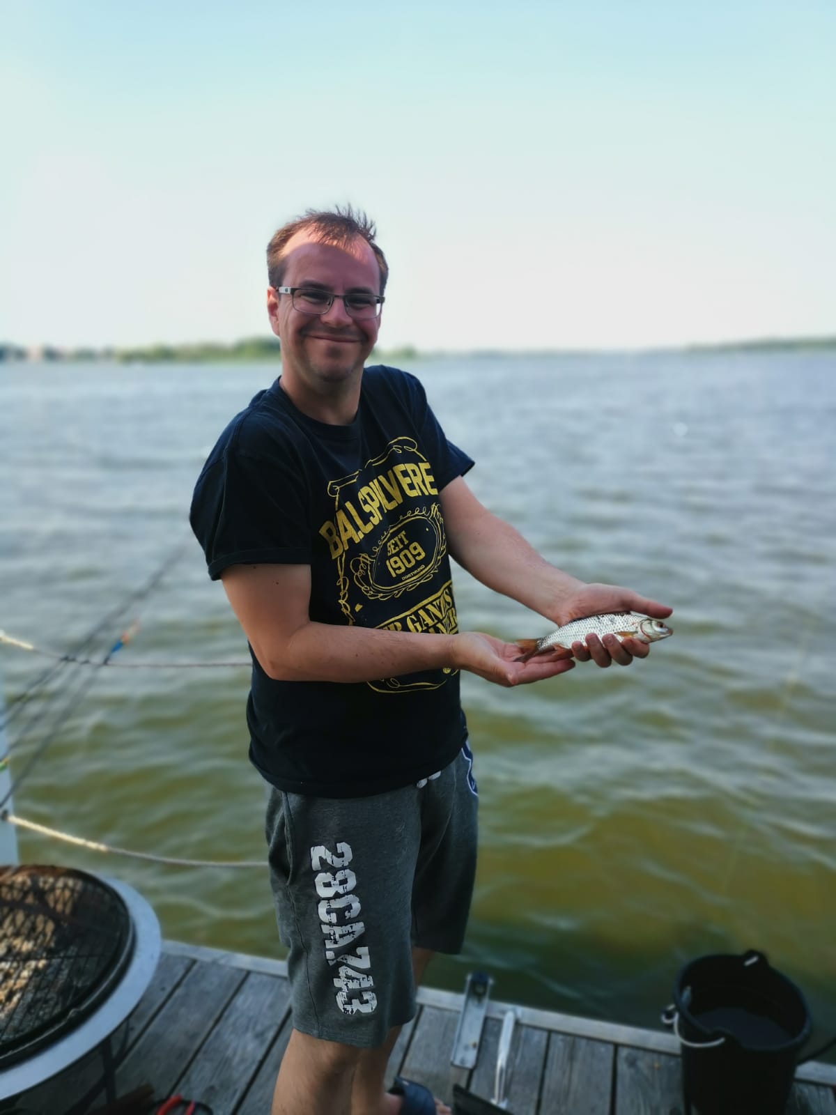 Tankdriver am Angeln