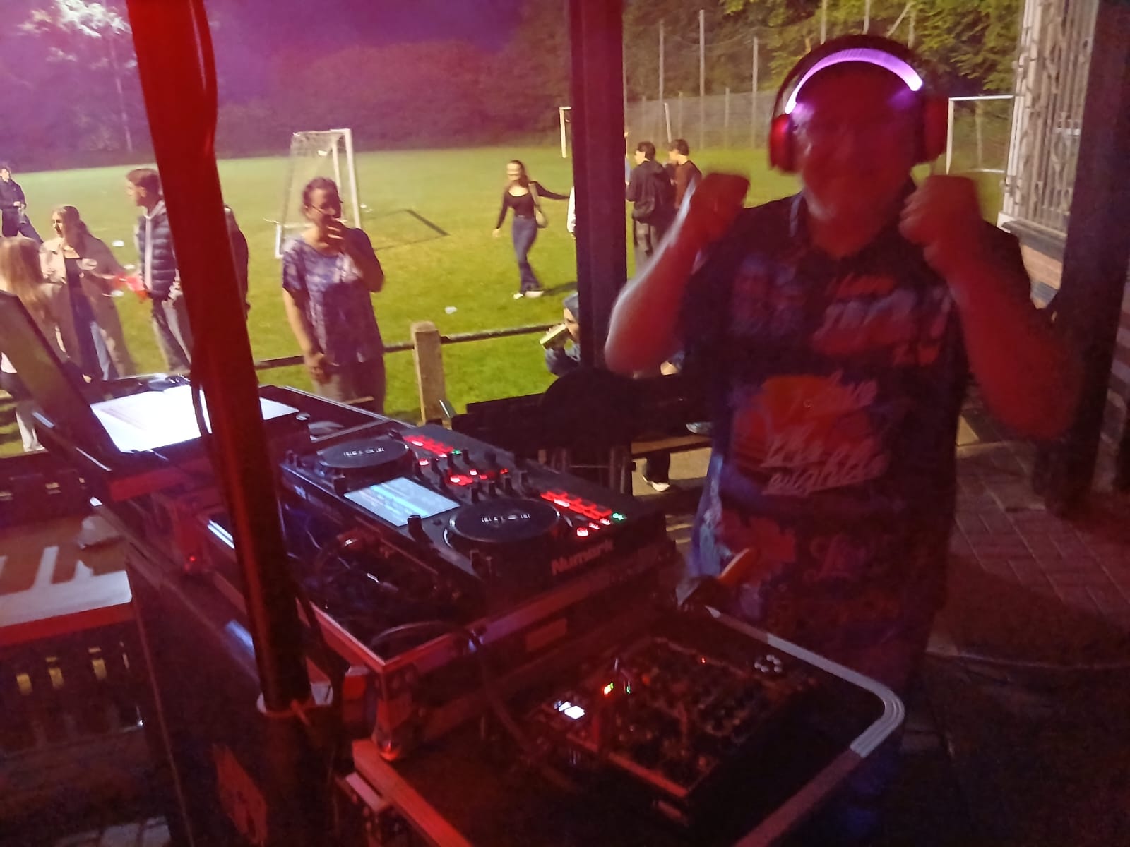 Vatertag Uevekoven Party mit DJ-Volkie